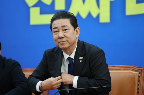 김경 “강선우에 1억 줬다 받아” 경찰에 공천 헌금 자술서