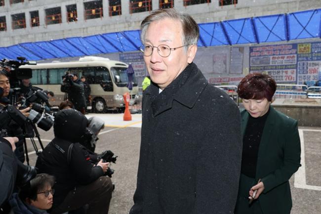 장기전 가는 \ 김병기 리스크\ …민주, 얻는 것도 있다[여의뷰]